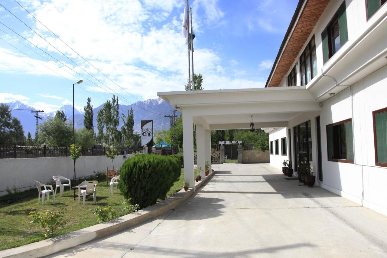 Hotel One Skardu Luaran gambar